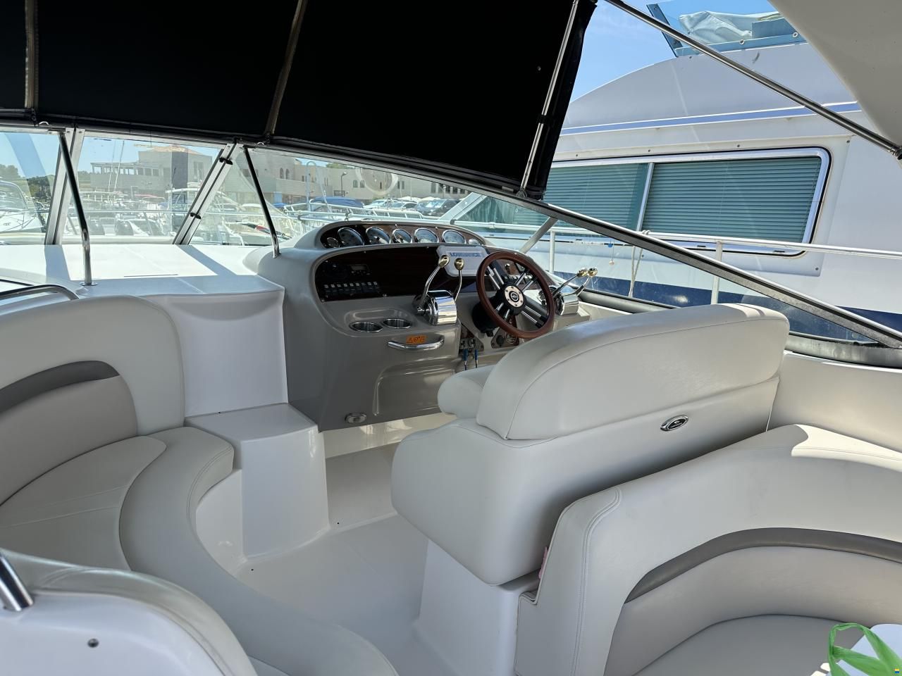 Chaparral 350 Signature
