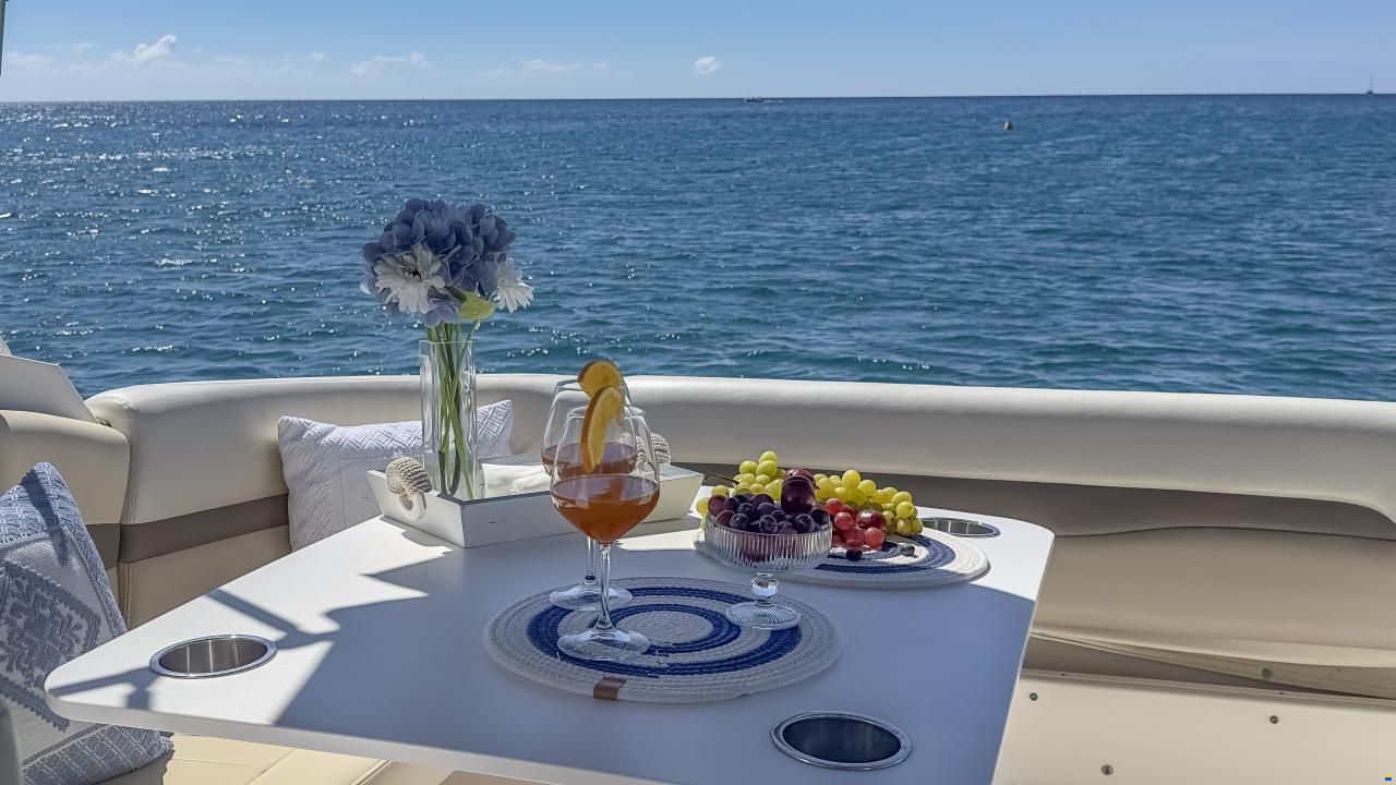 Chaparral 350 Signature