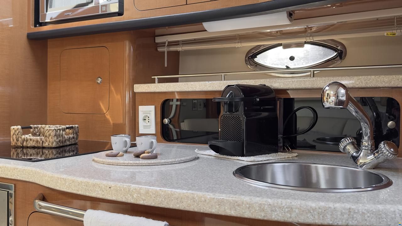 Chaparral 350 Signature