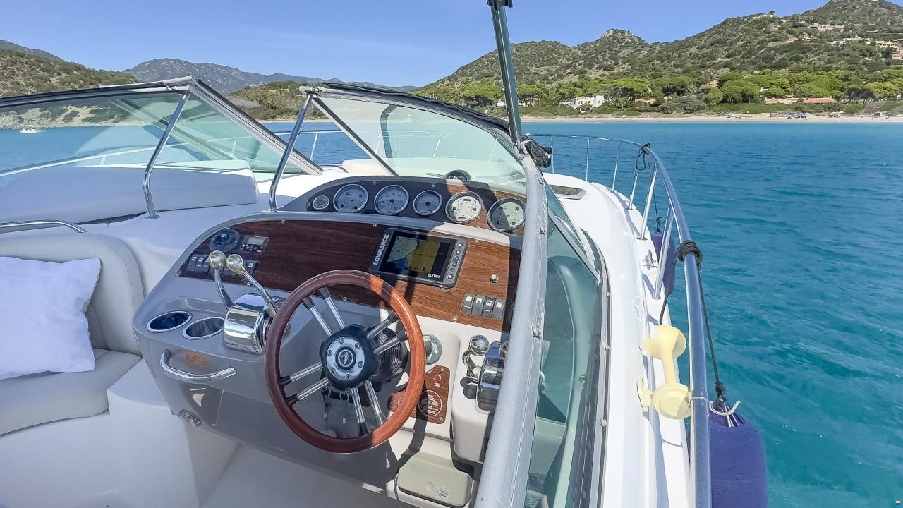 Chaparral 350 Signature