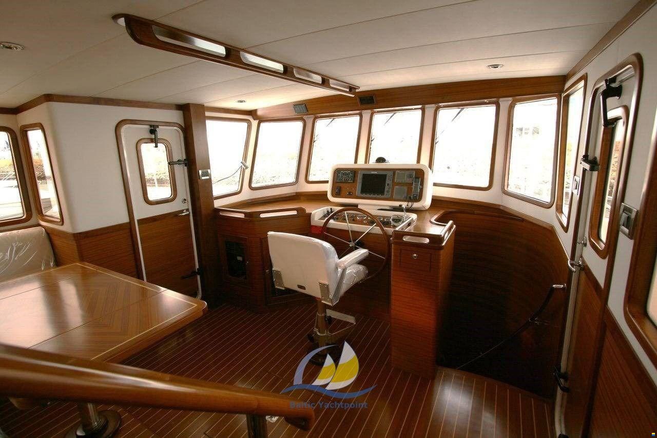Integrity 550 Coastal Express
