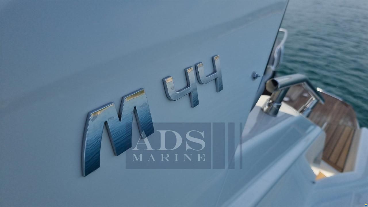 Cranchi M 44 HT