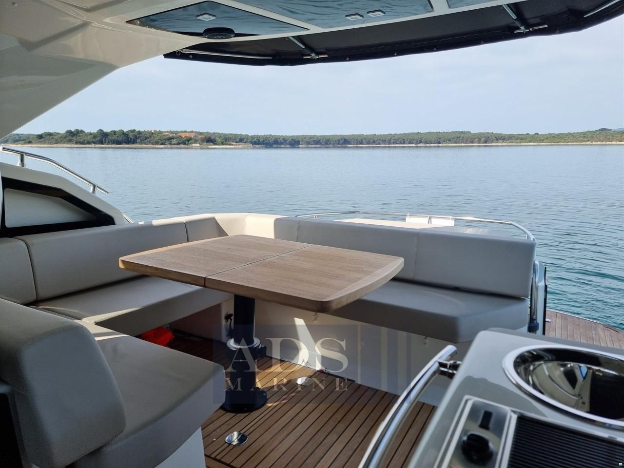 Cranchi M 44 HT