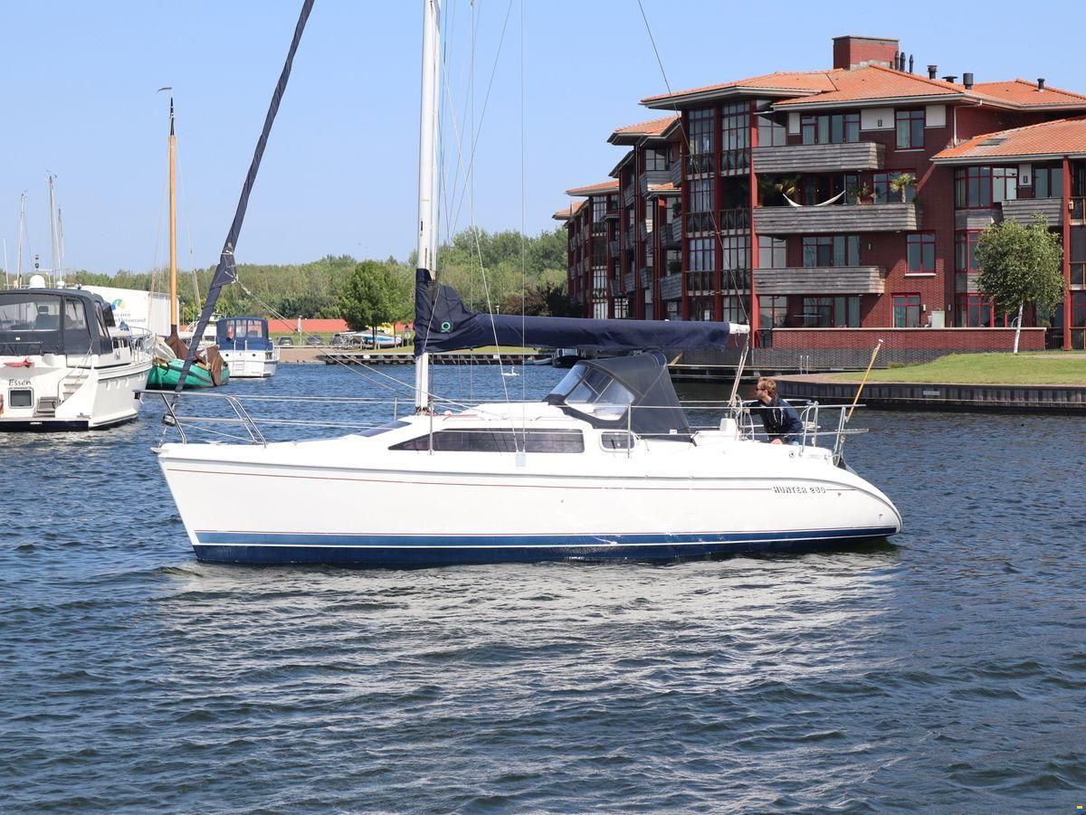 Hunter Marine 280 Met stuurwiel