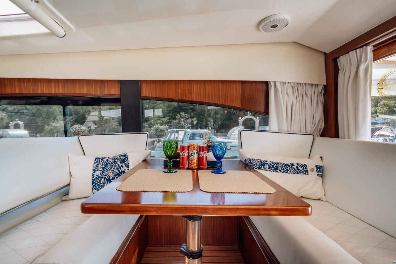 Sasga Yachts Menorquin 34 HT