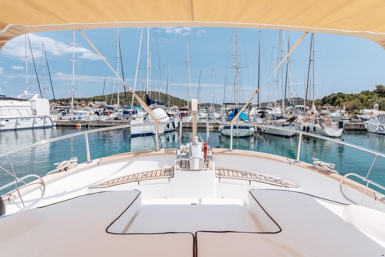 Sasga Yachts Menorquin 34 HT