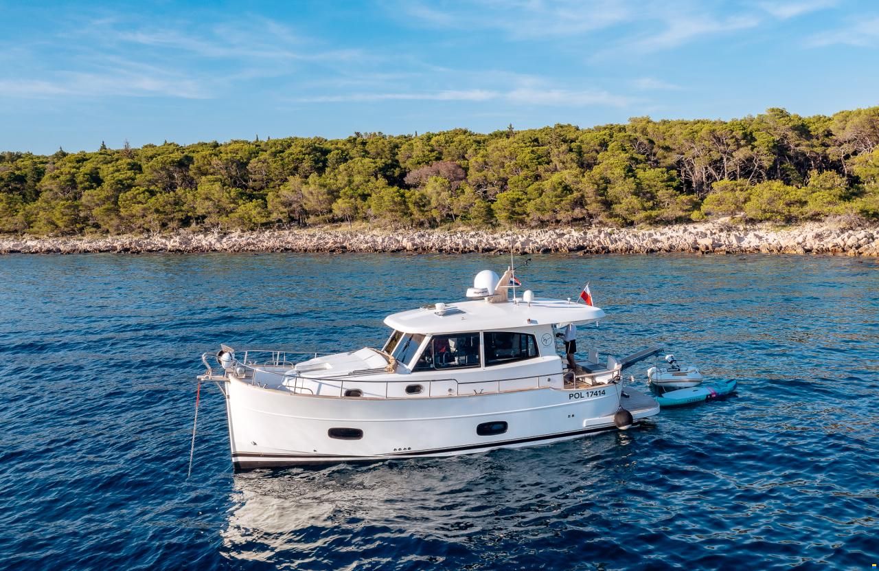 Sasga Yachts Menorquin 34 HT