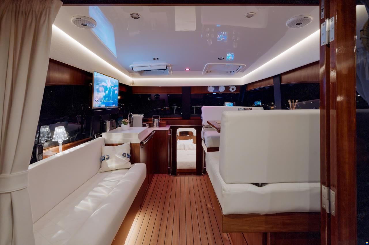Sasga Yachts Menorquin 34 HT