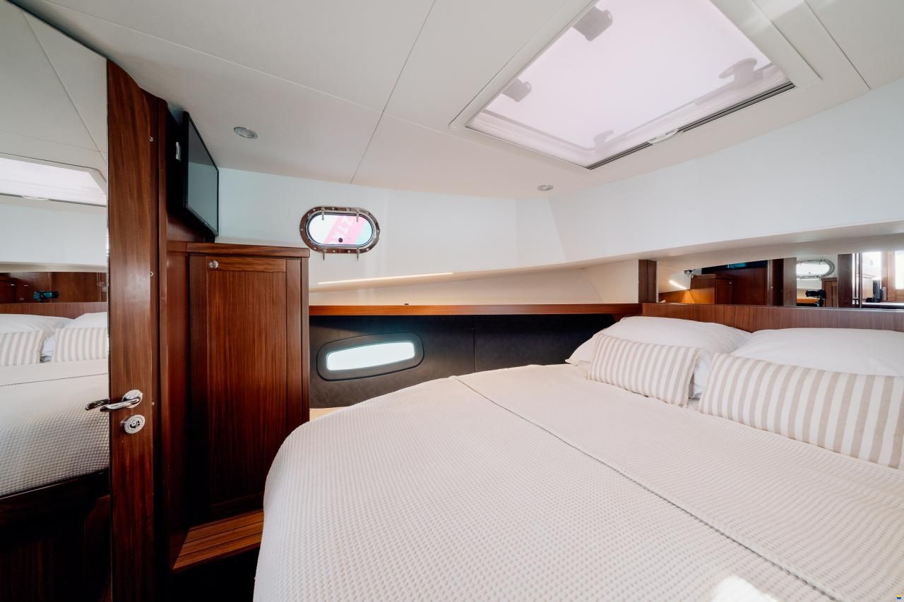 Sasga Yachts Menorquin 34 HT