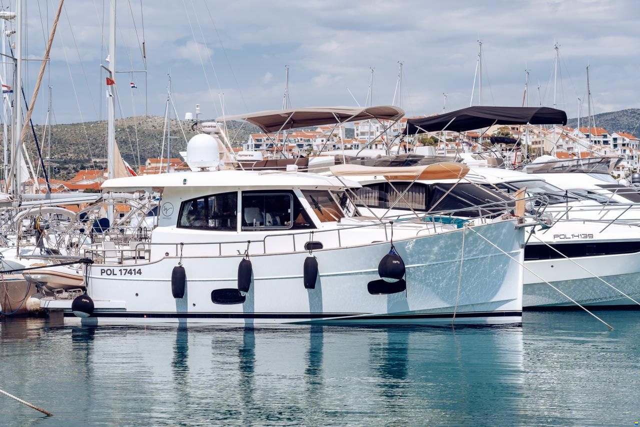 Sasga Yachts Menorquin 34 HT