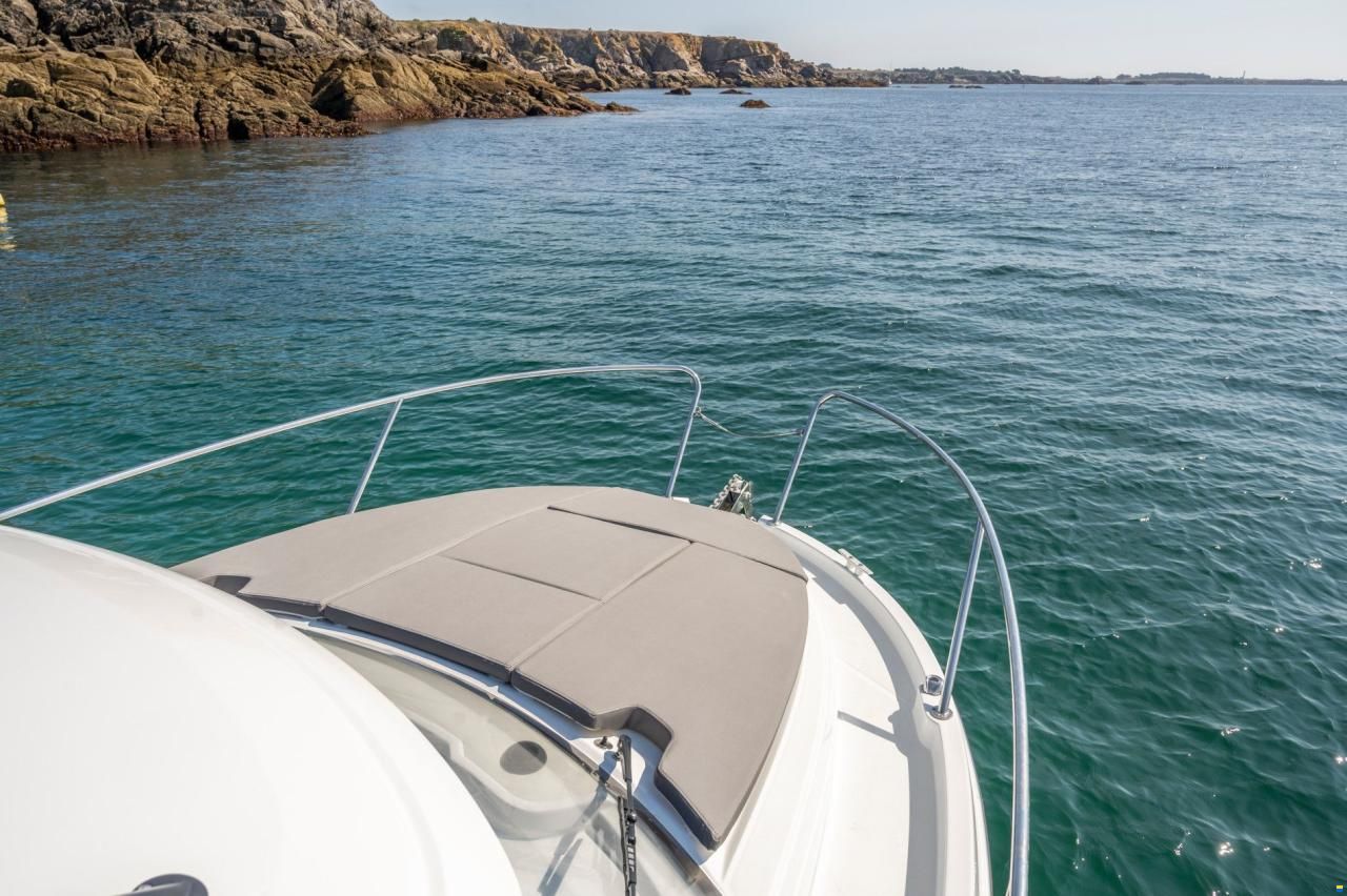Beneteau Antares 8
