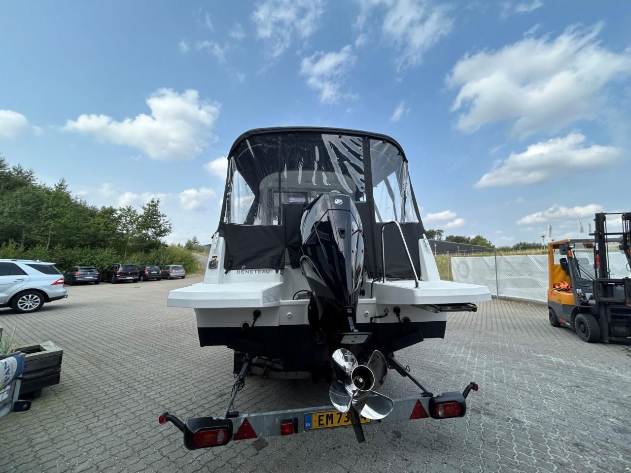 Beneteau Antares 7
