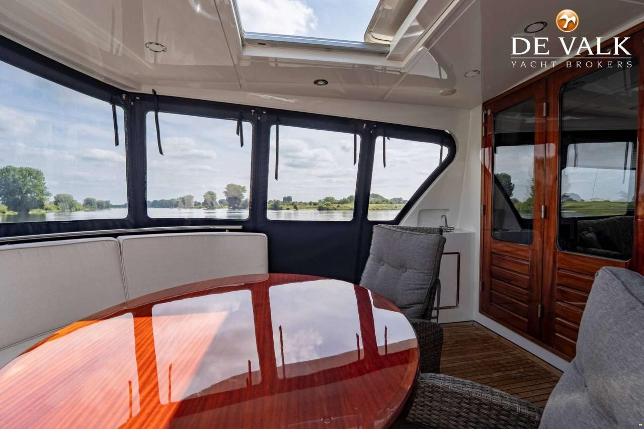 Pacific Prestige 2300