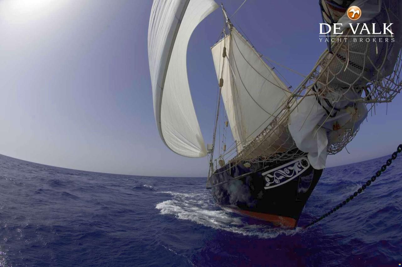 Schooner Sitting Bull 19.80