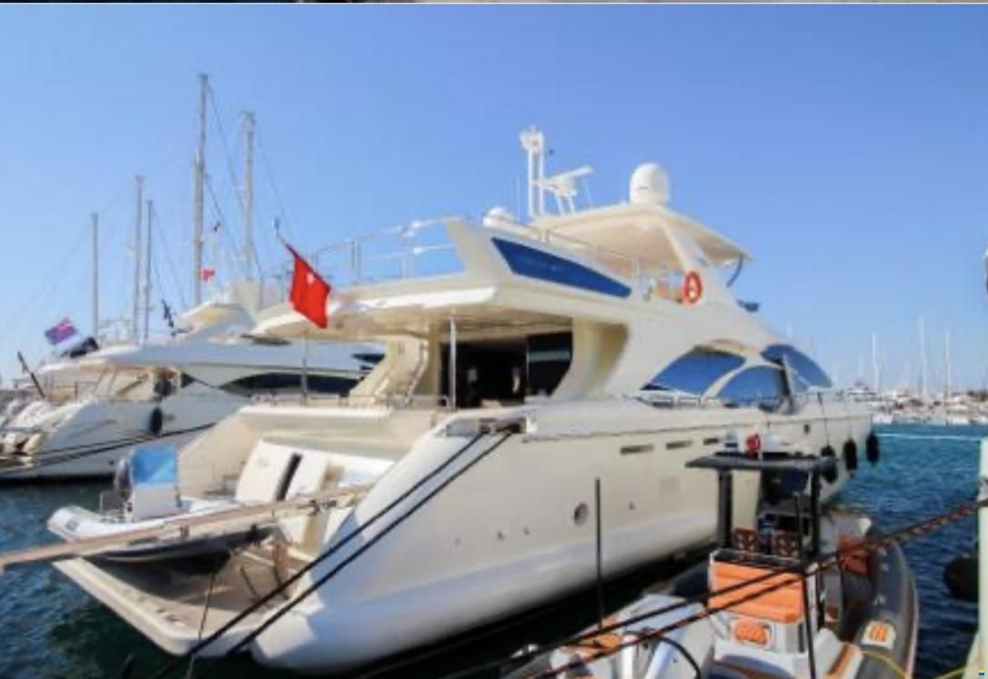 Azimut 95 Fly