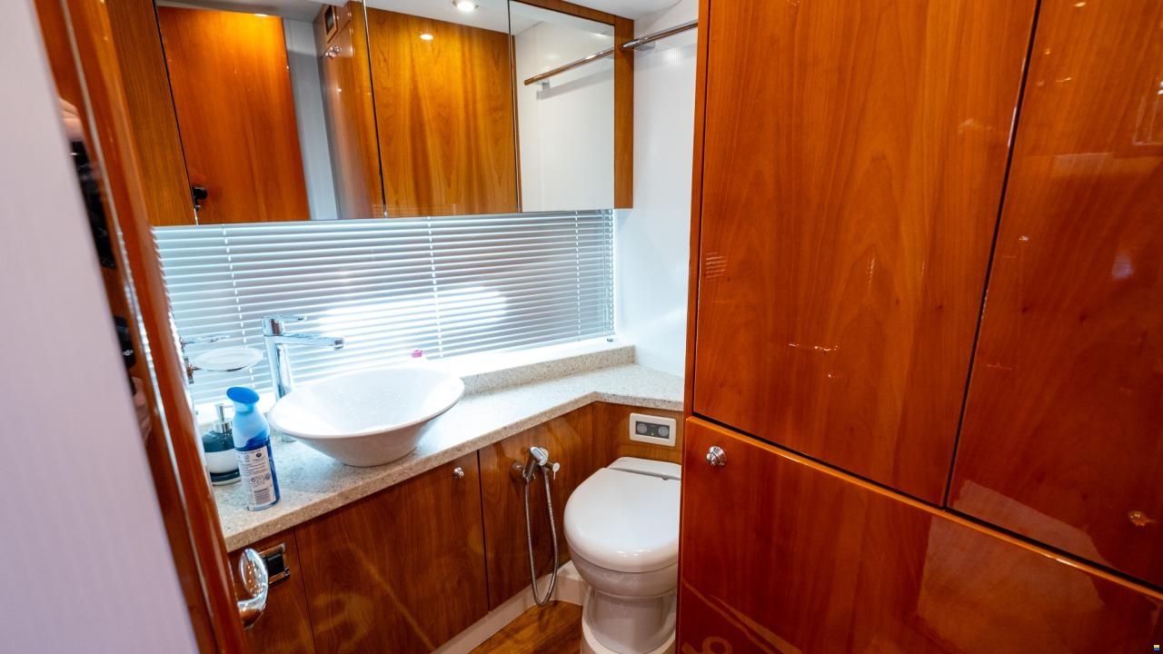 Sunseeker Manhattan 70
