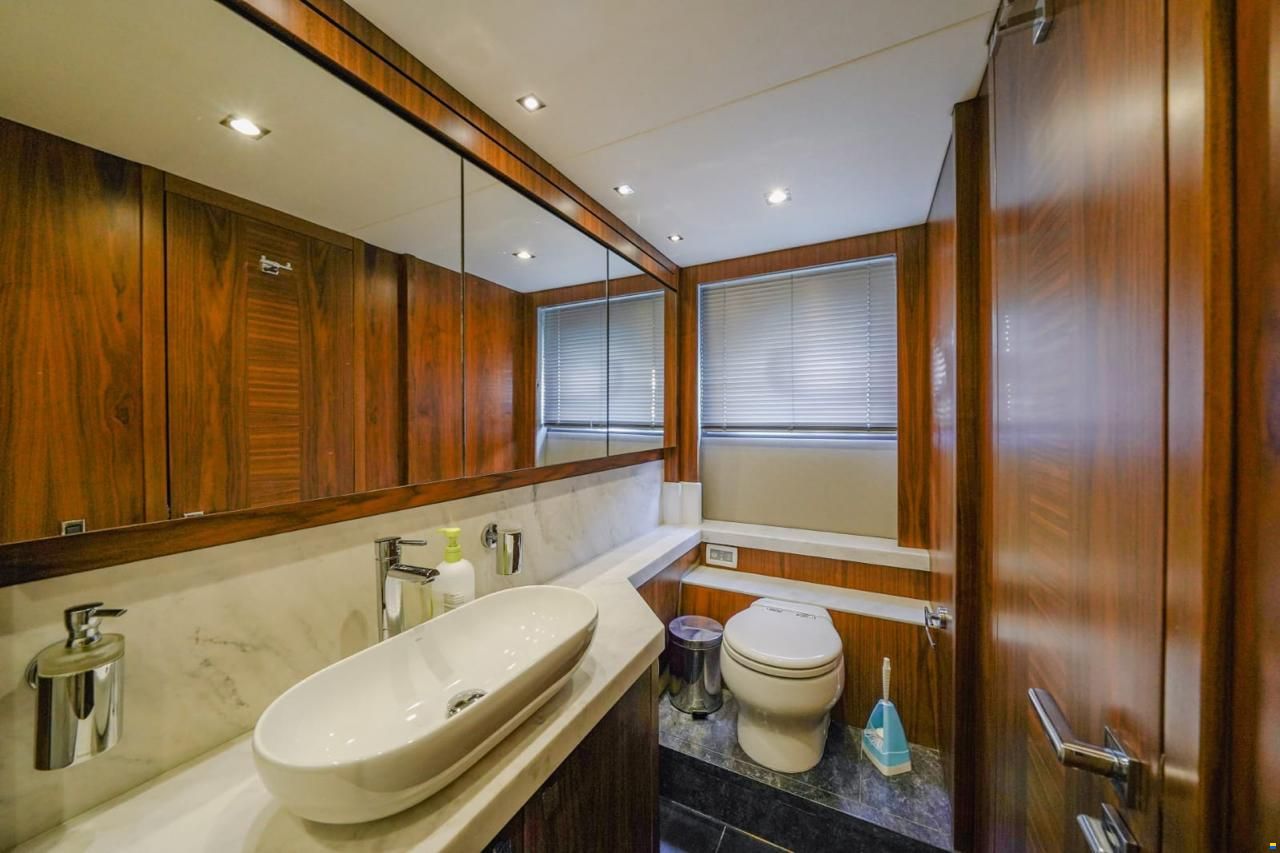Sunseeker Manhattan 66