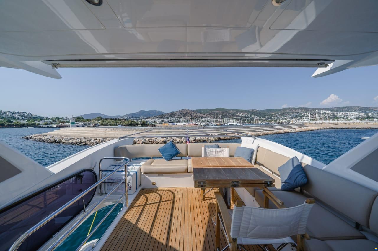 Sunseeker Manhattan 66