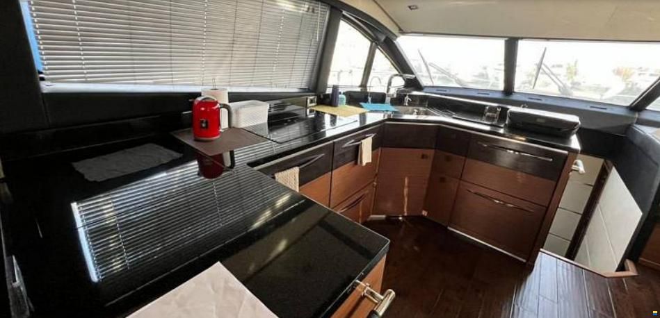Sea Ray L650 Fly