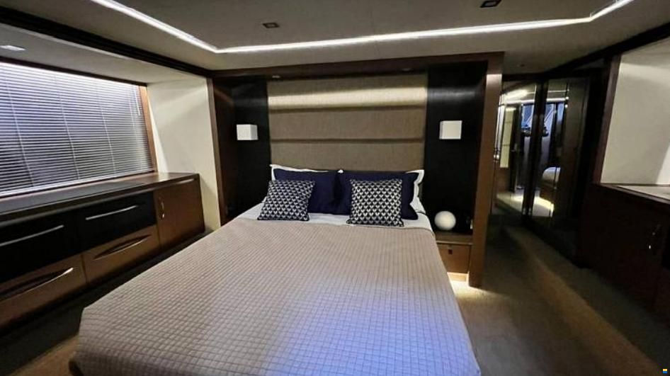 Sea Ray L650 Fly