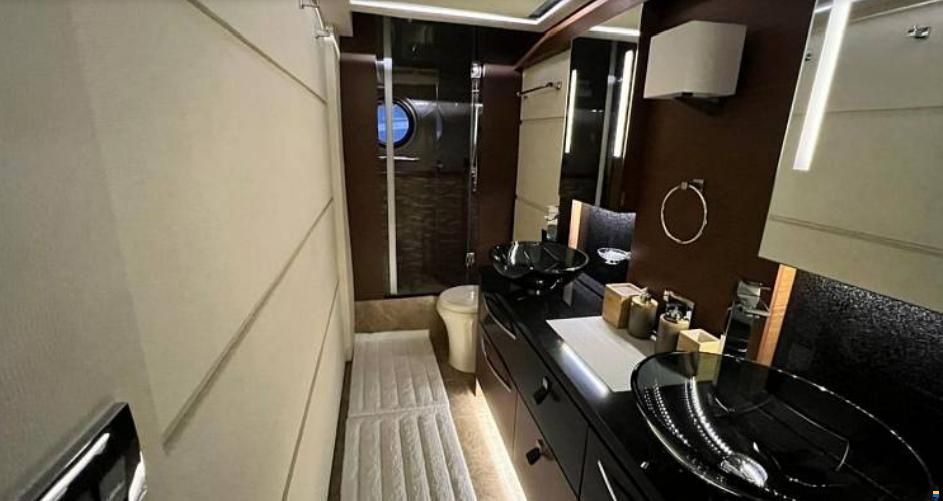 Sea Ray L650 Fly