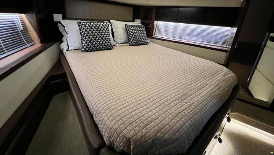 Sea Ray L650 Fly