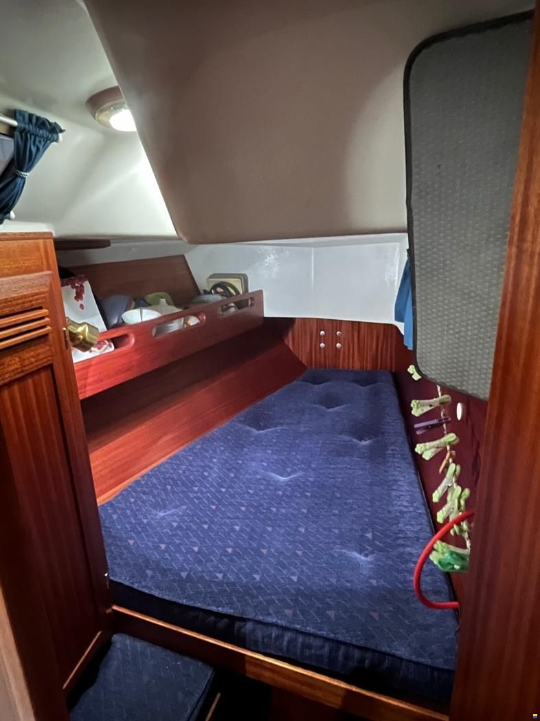 Sweden Yachts 390