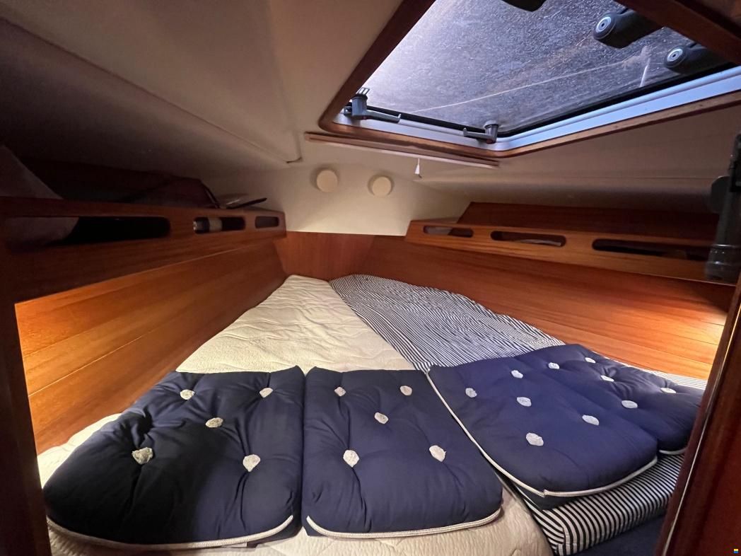 Sweden Yachts 390