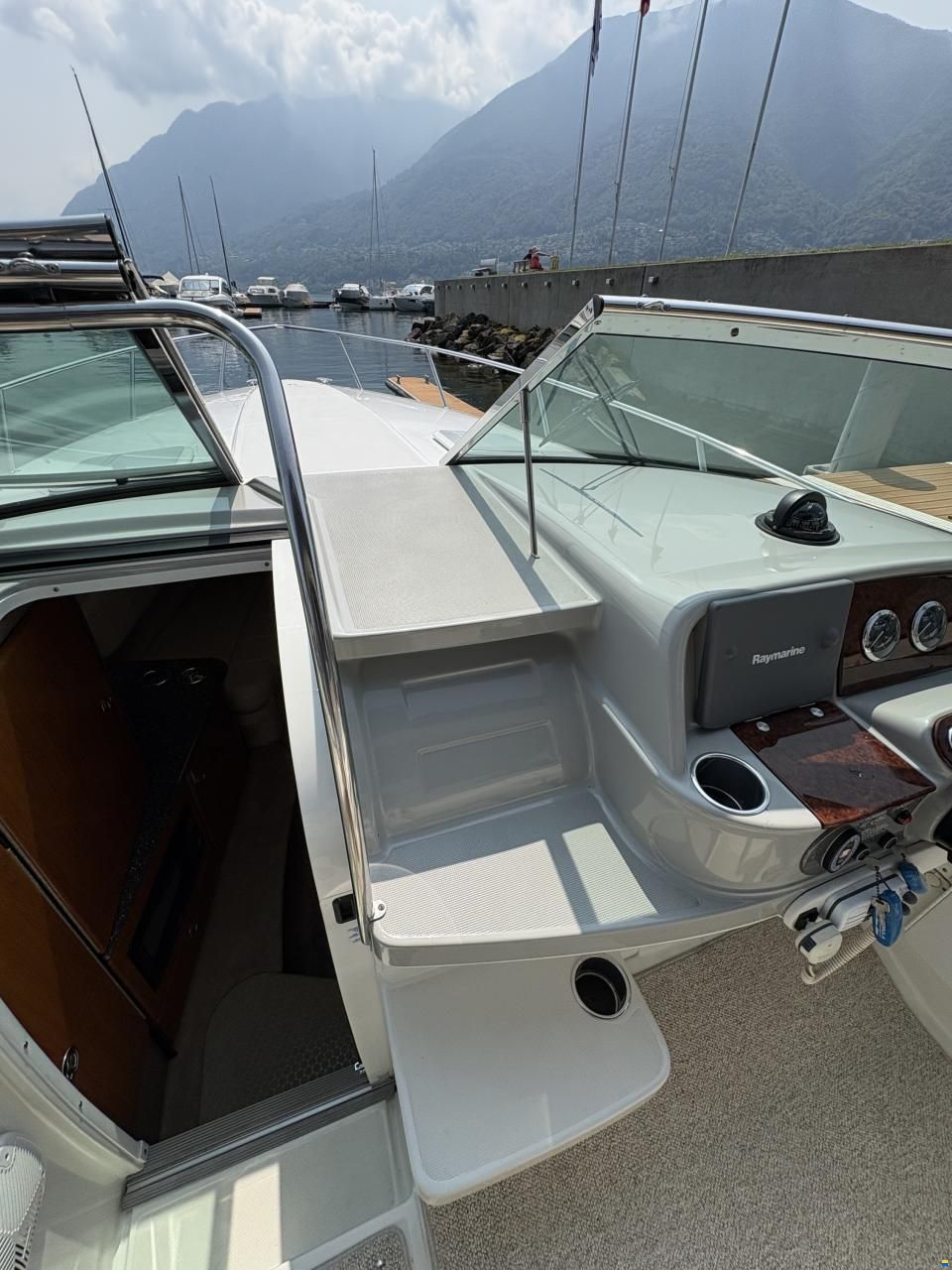 Formula 330 Sun Sport