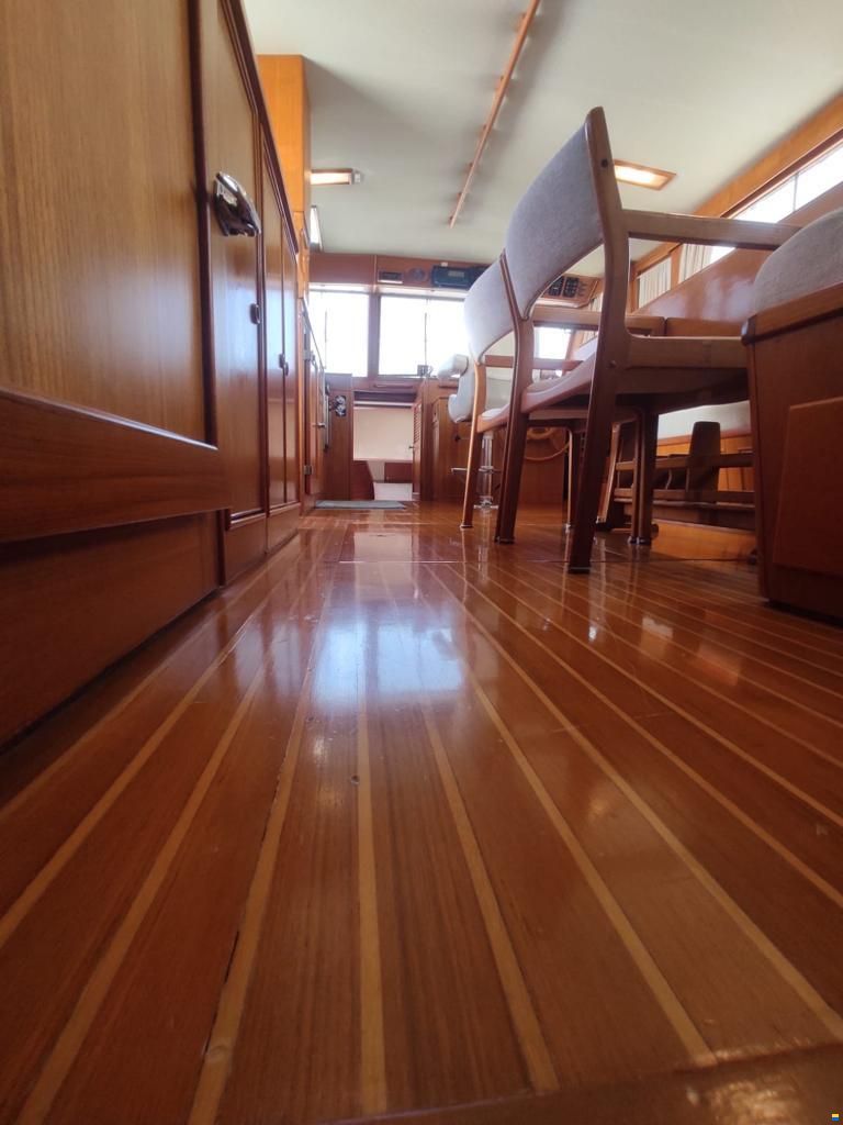 Grand Banks 42