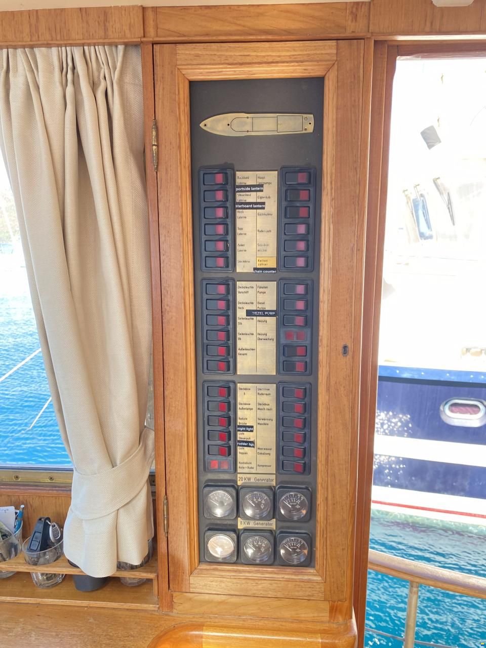 L&uuml;rssen motor yacht FRYA 24m