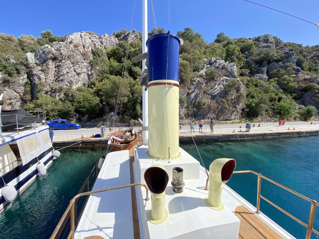 L&uuml;rssen motor yacht FRYA 24m