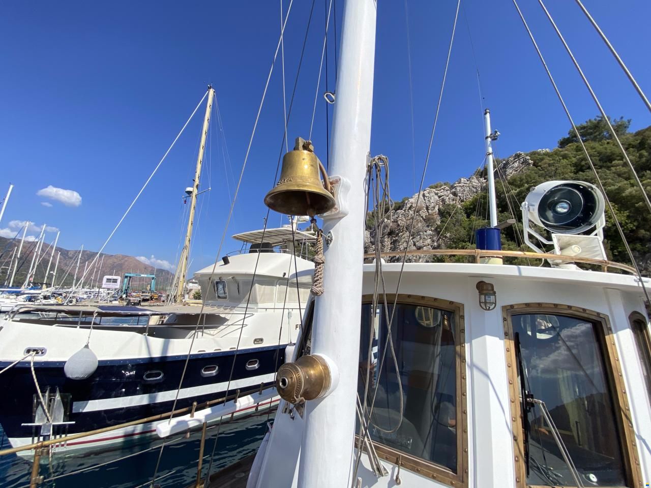 L&uuml;rssen motor yacht FRYA 24m