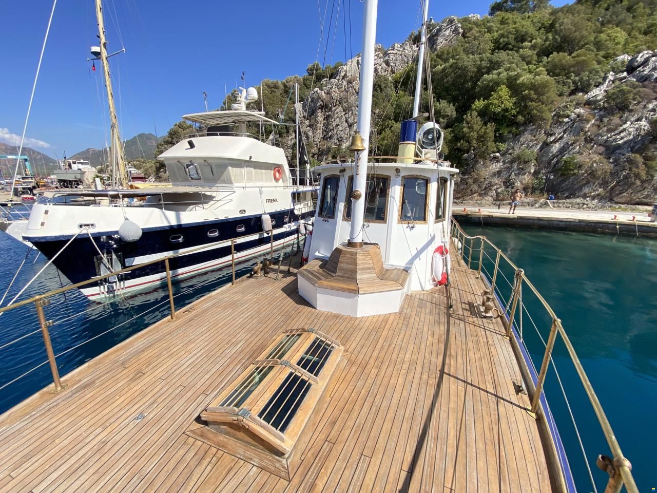 L&uuml;rssen motor yacht FRYA 24m