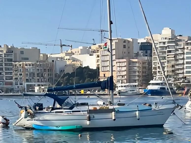 Bavaria 38 Holiday