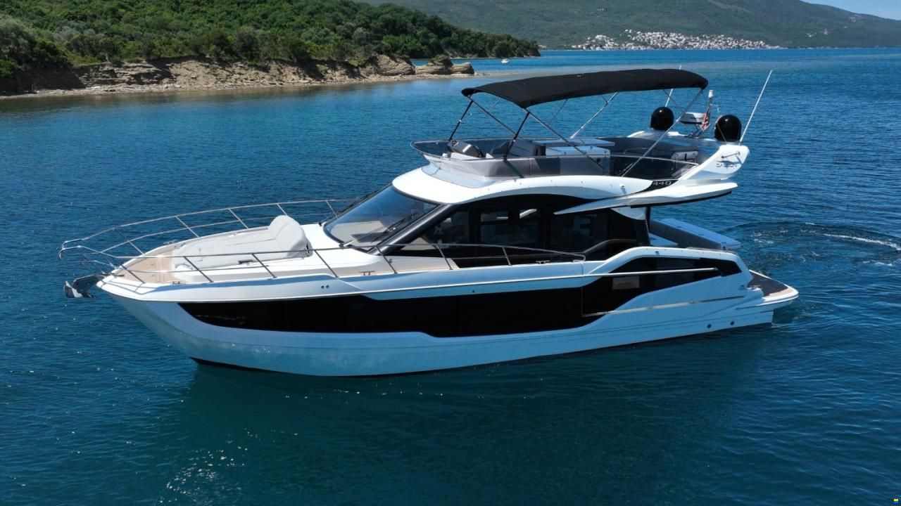 Galeon 440 Fly