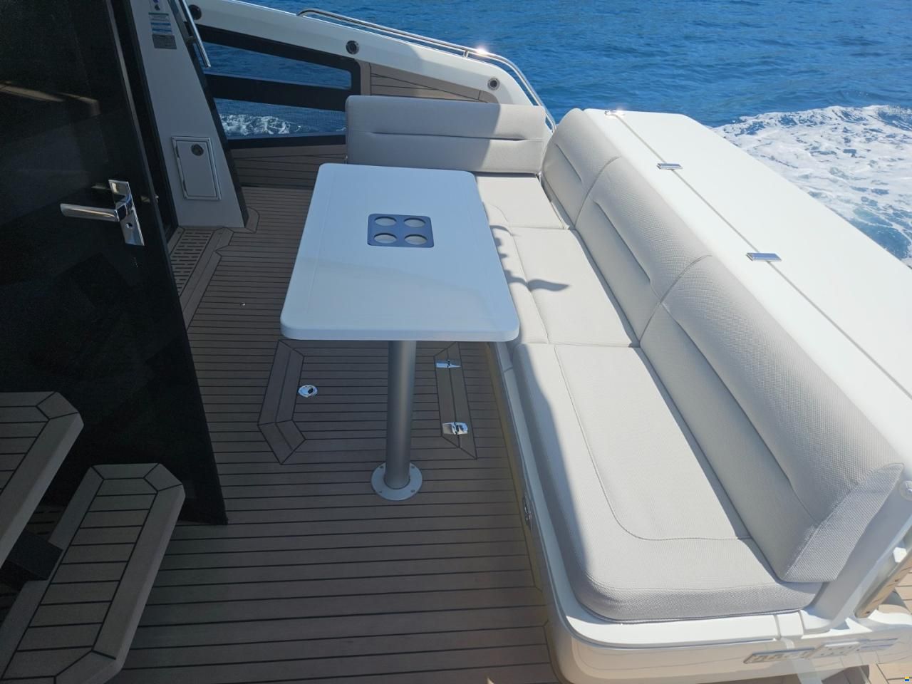 Galeon 440 Fly