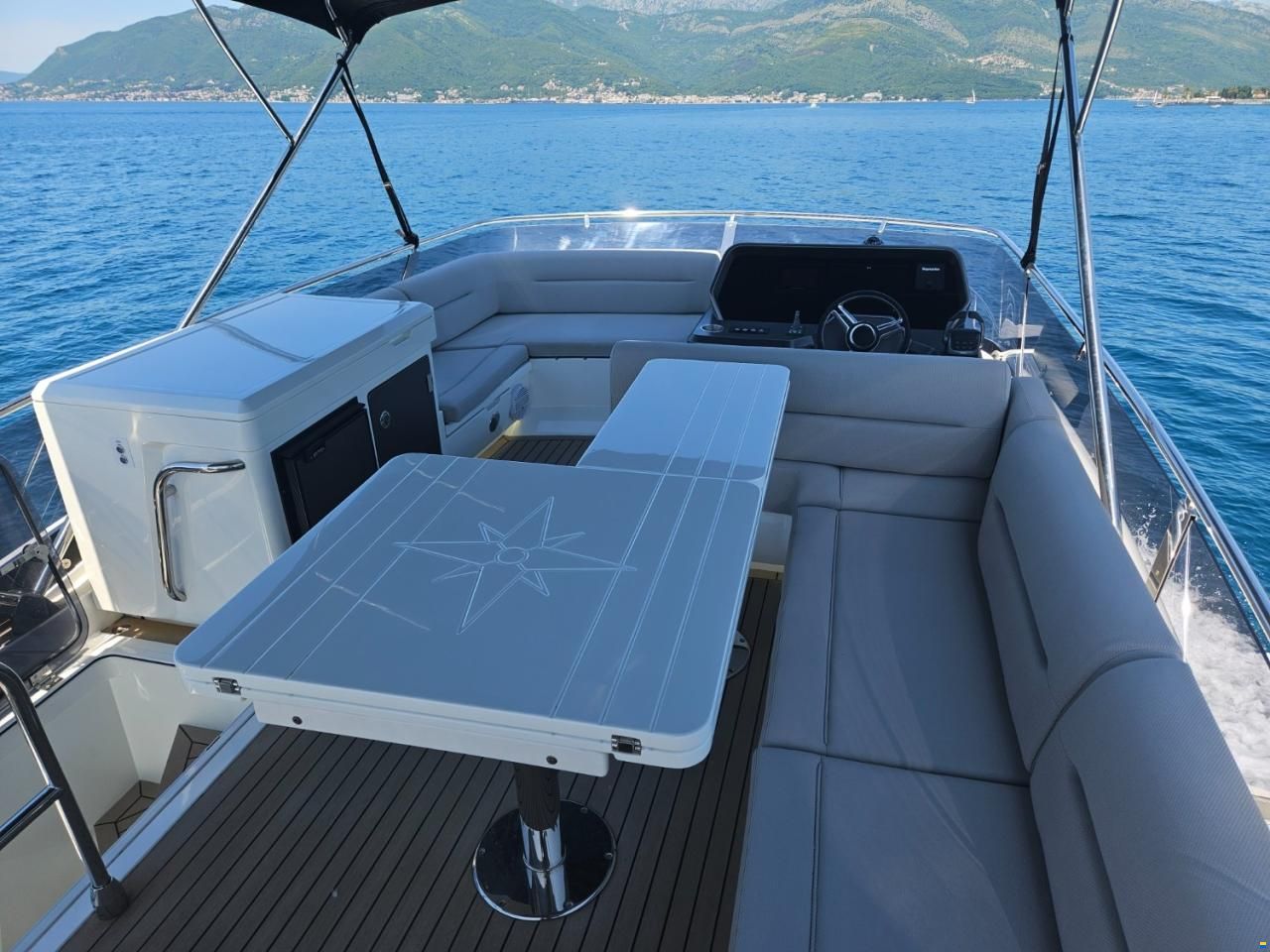 Galeon 440 Fly