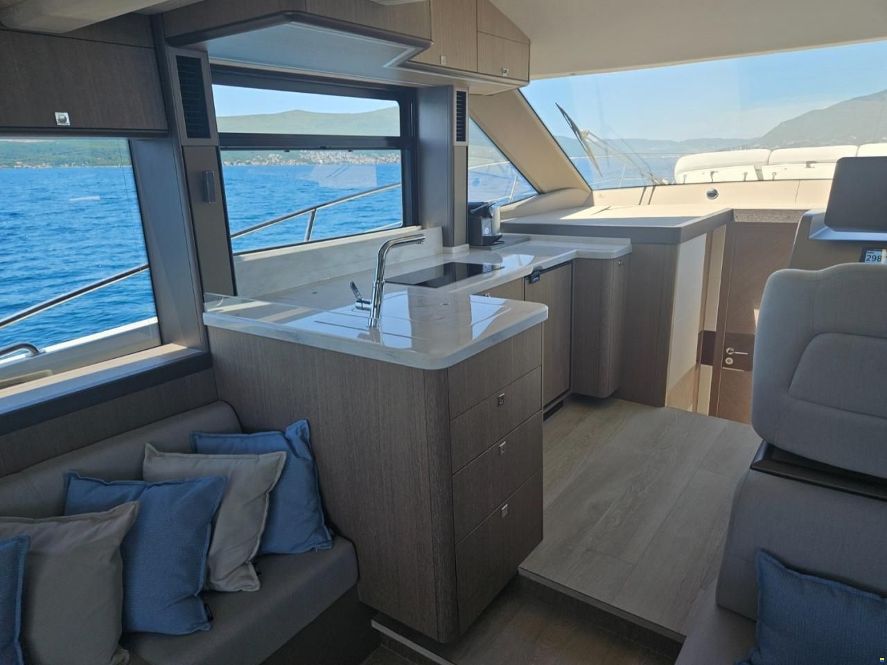 Galeon 440 Fly