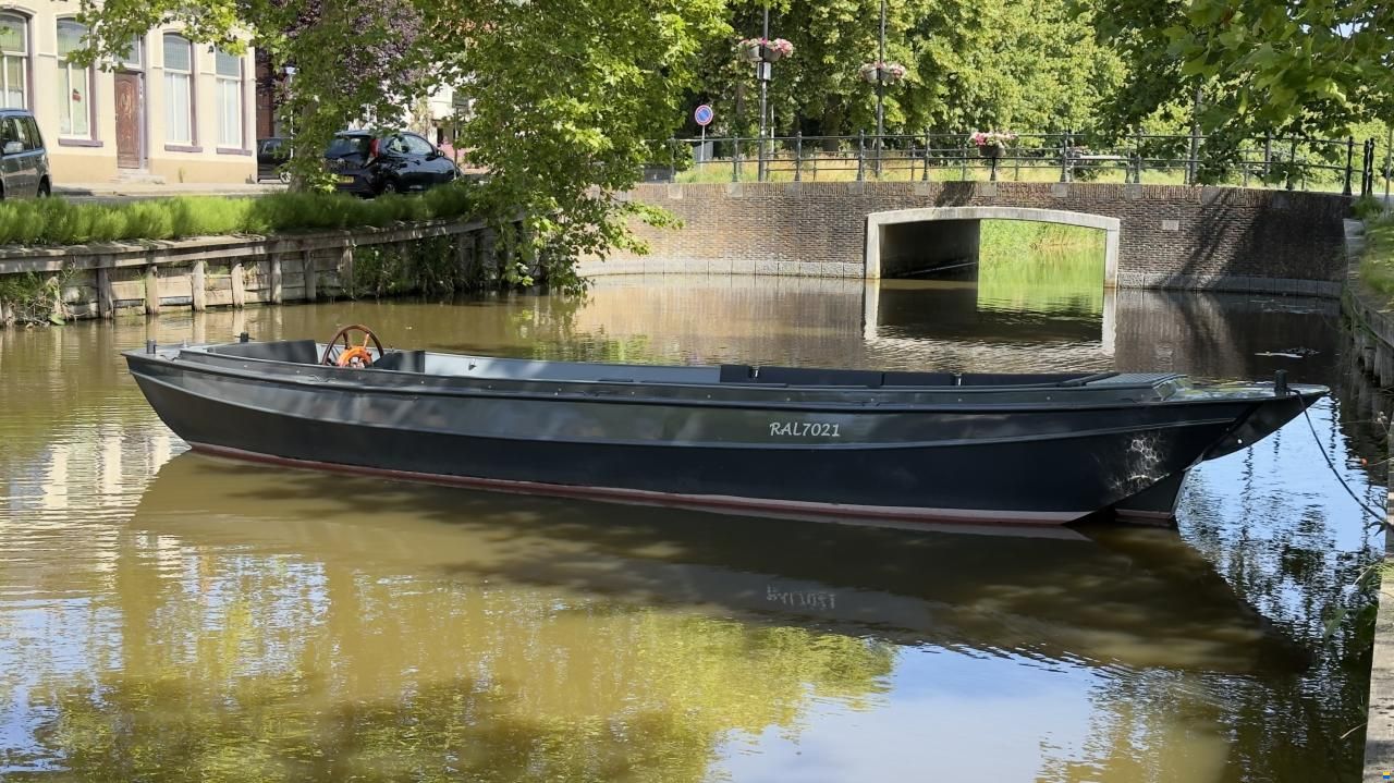 875 stalen sloep