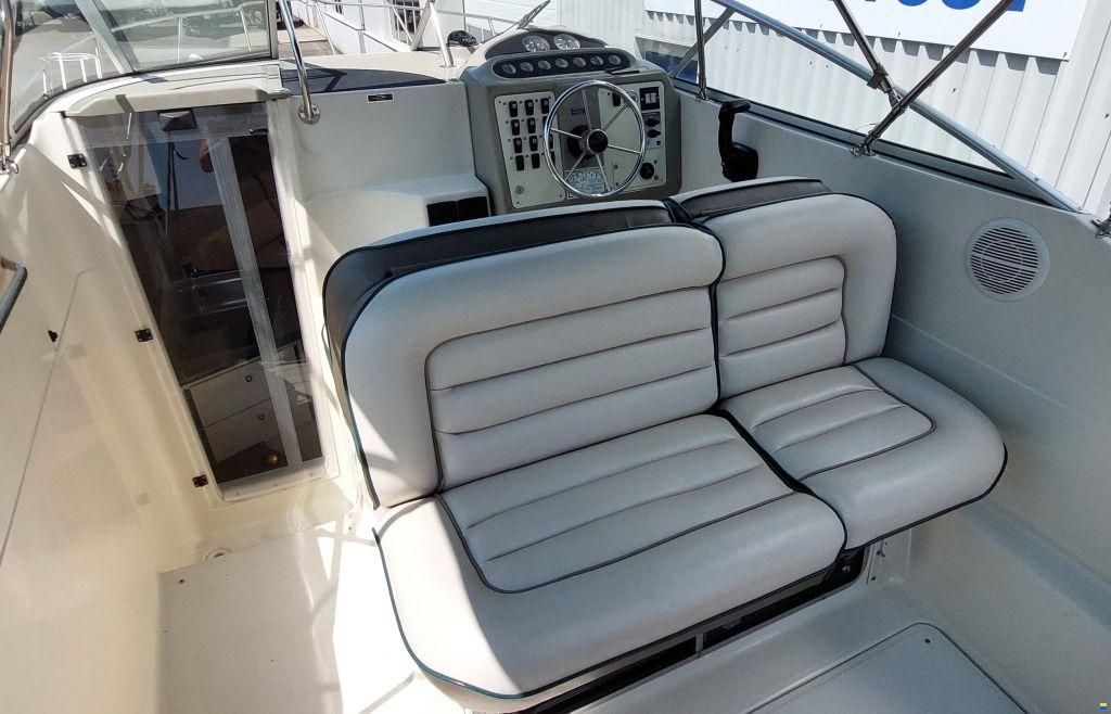 Maxum 2400 SCR