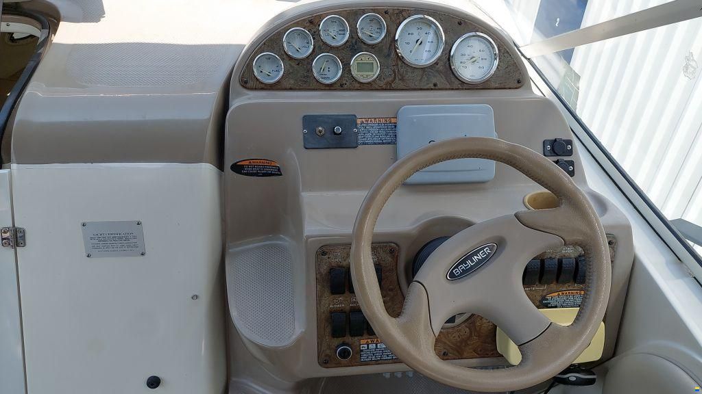 Bayliner 265