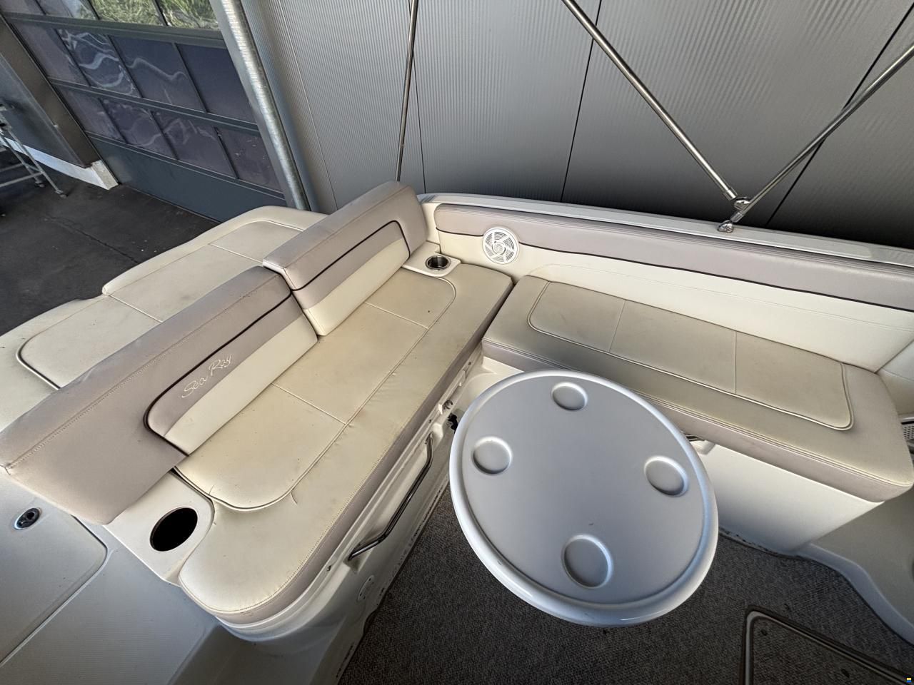 Sea Ray 280 Sundeck