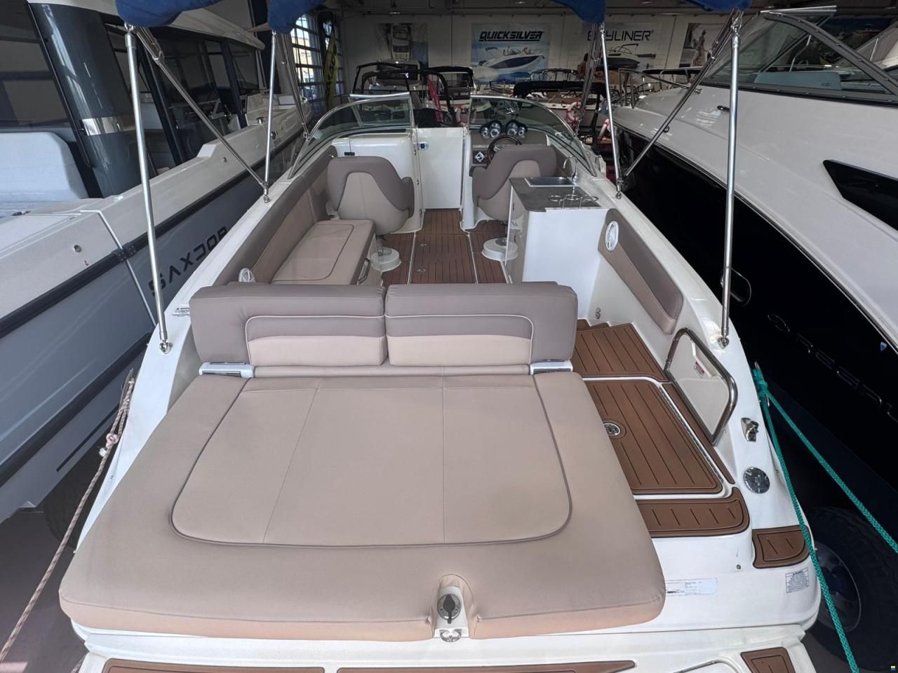 Sea Ray 280 Sundeck