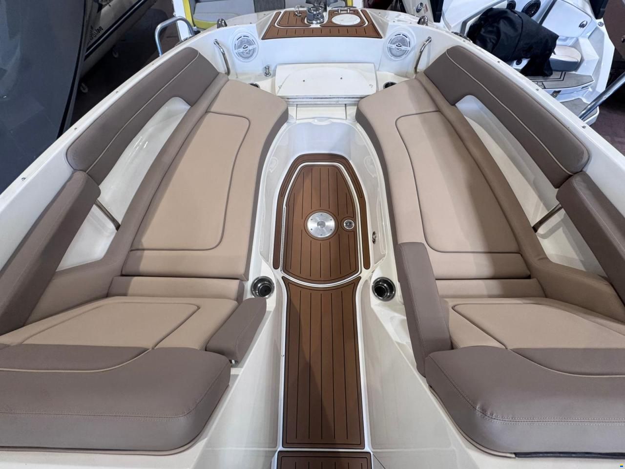 Sea Ray 280 Sundeck