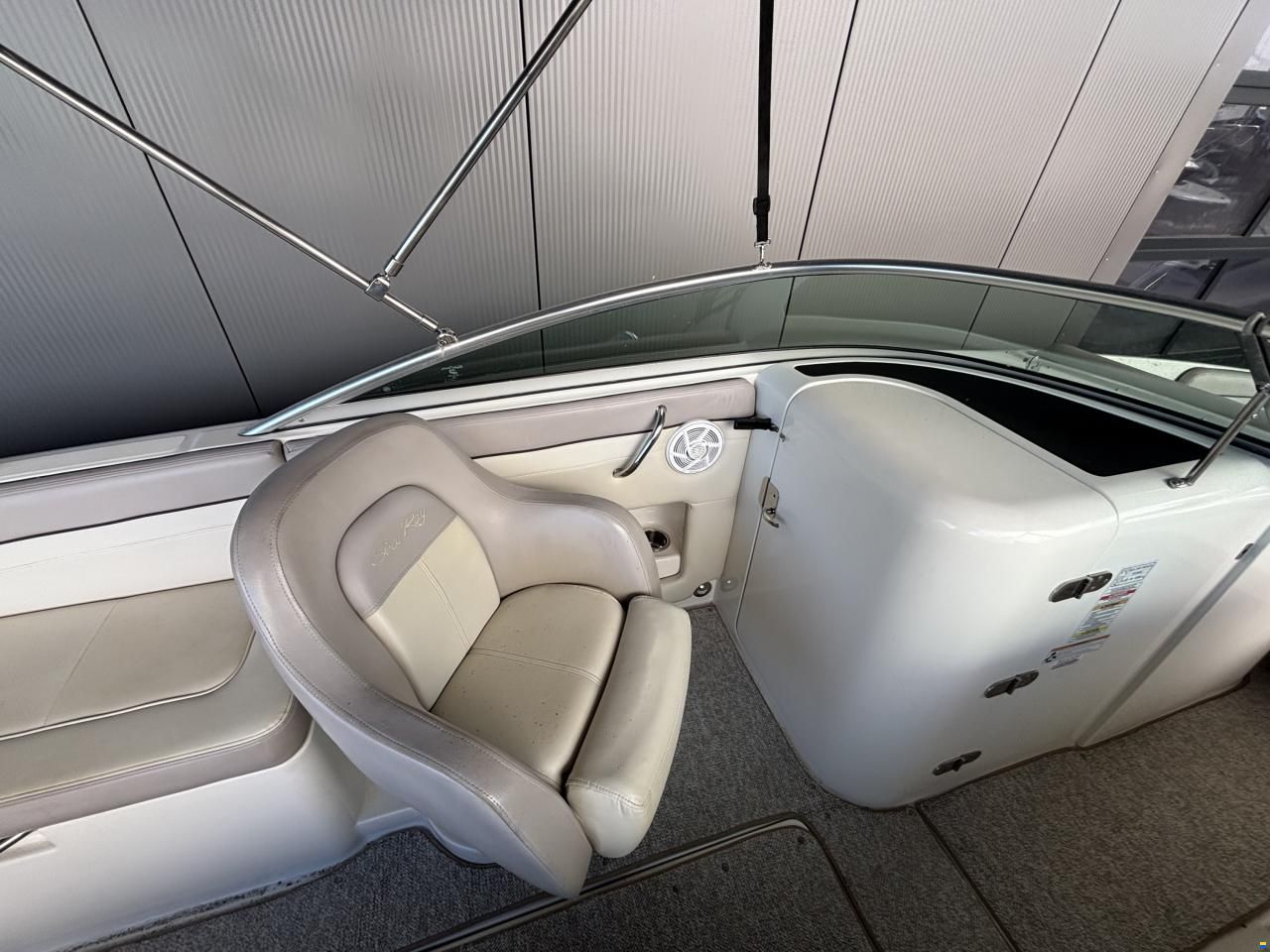 Sea Ray 280 Sundeck
