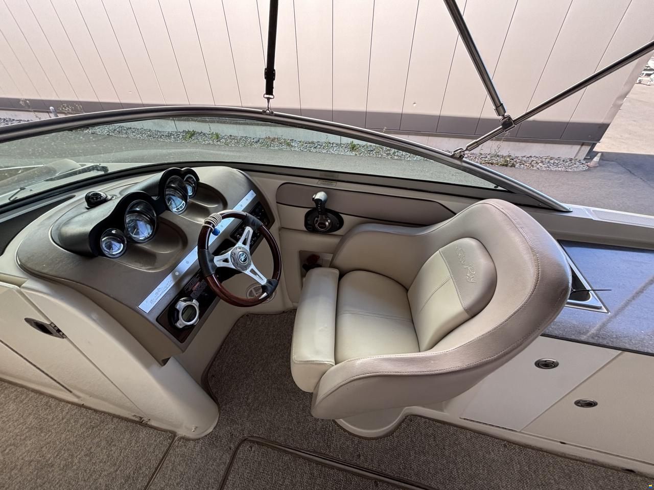 Sea Ray 280 Sundeck