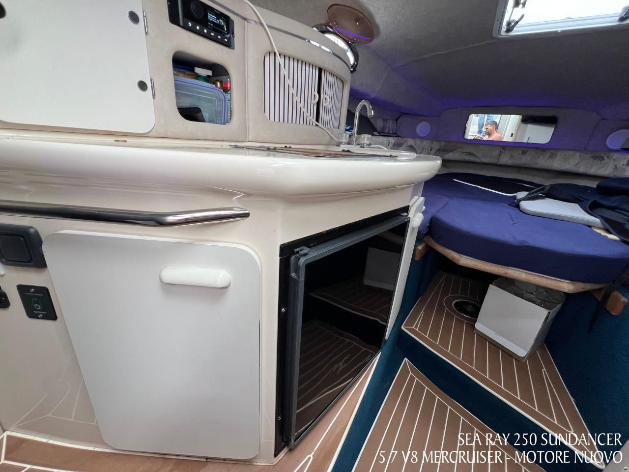 Sea Ray 250 Sundancer