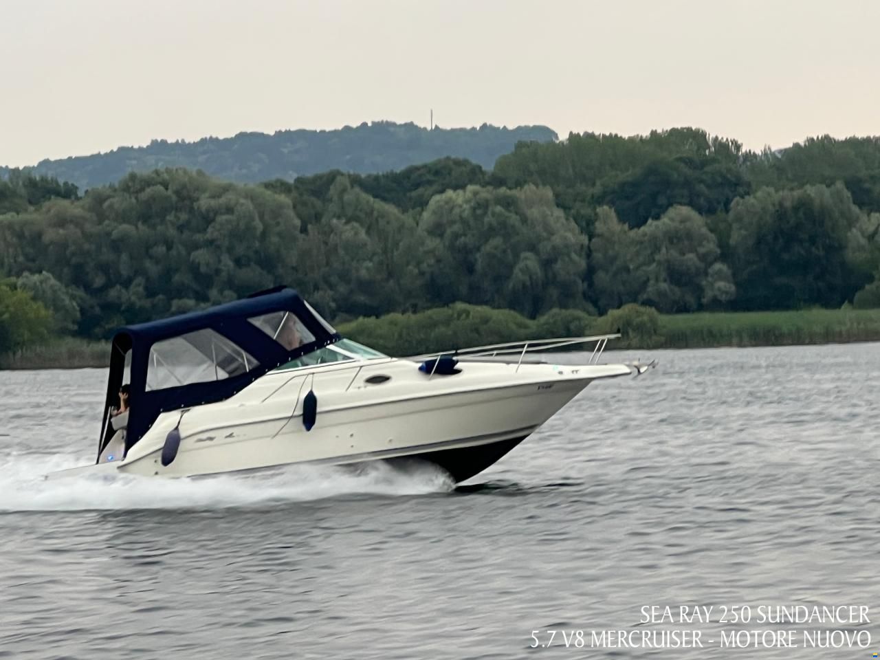 Sea Ray 250 Sundancer