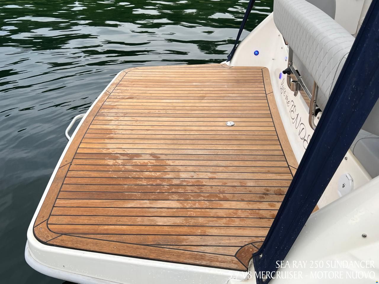 Sea Ray 250 Sundancer